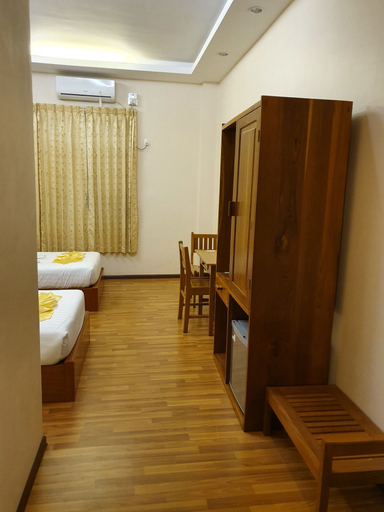 Bedroom 3, Law Ka Thit Sar Hotel - Hostel, Myingyan