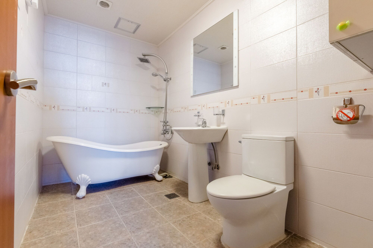 Bathroom 4, Homefourest Resort Geoje, Geoje