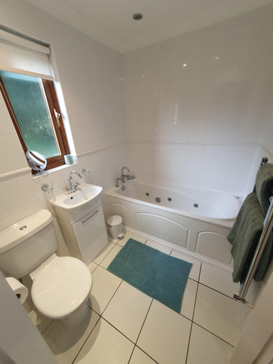 Bathroom 3, Stunning 2 Bedroom Pet Friendly Lodge, East Riding of Yorkshire