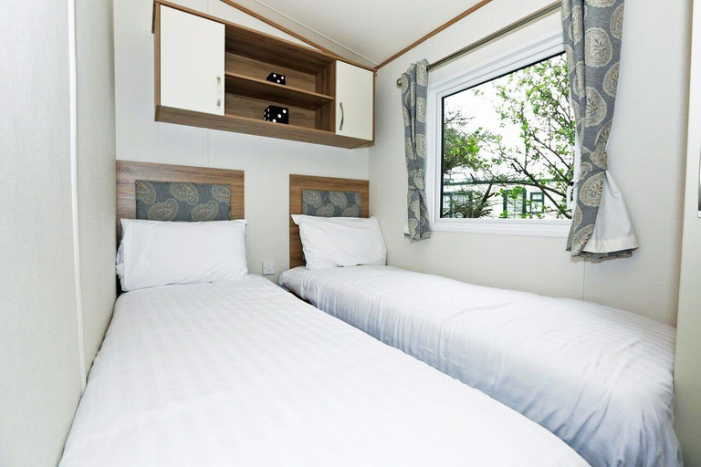 Bedroom 2, Cleethorpes Pearl Holiday Park, Lincolnshire