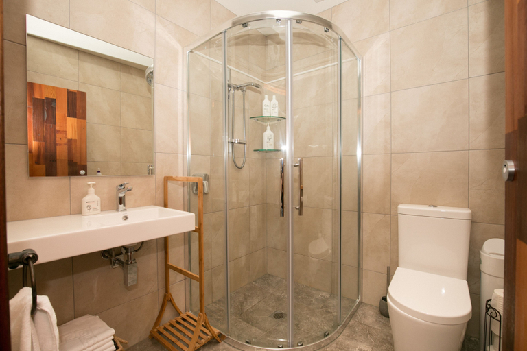 Bathroom 4, Oasis Yurt Lodge, Queenstown-Lakes