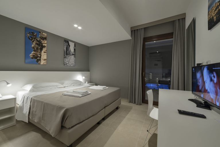 Bedroom 4, Southeast hotel, Ragusa