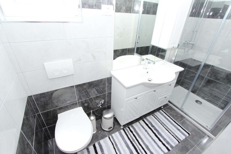Bathroom 3, Apartments Sena, Rovinj
