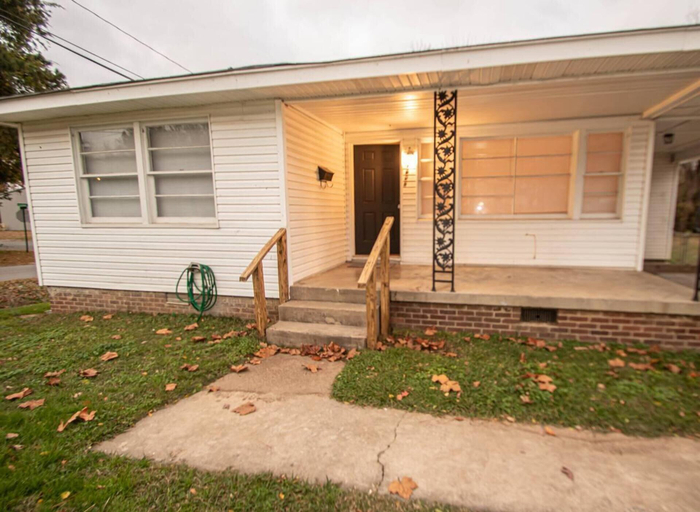 Exterior & Views, Home Sweet Home Bungalow, Pulaski