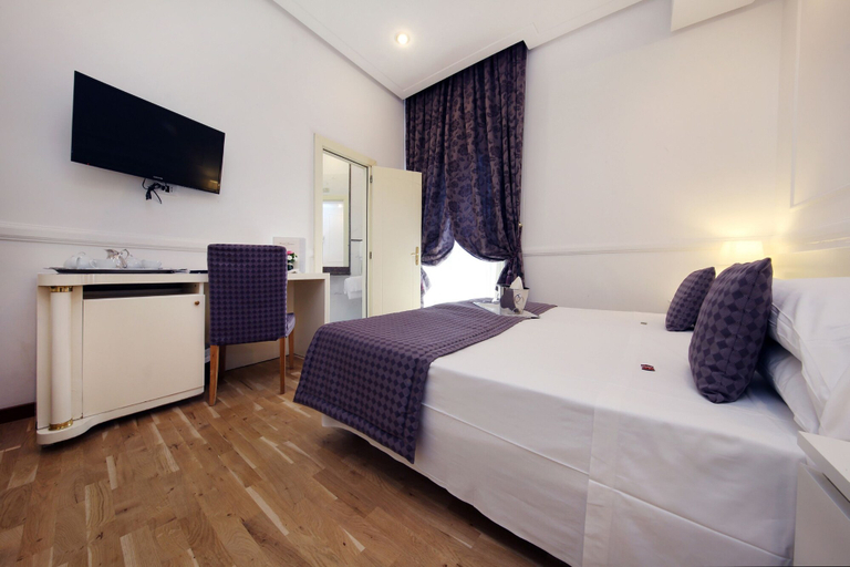 Bedroom 2, Traiano Hotel, Rome
