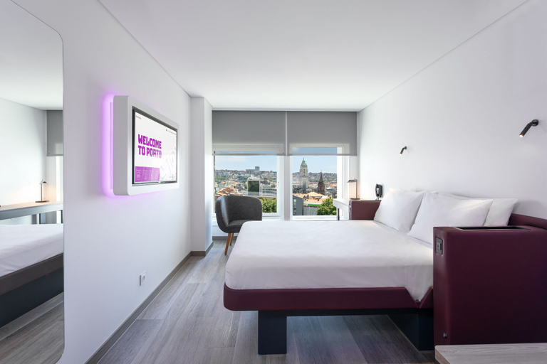 Bedroom 1, YOTEL Porto, Porto