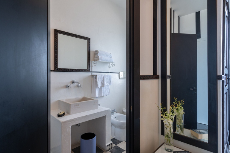 Bathroom 5, La Casa e il Mare, Foggia