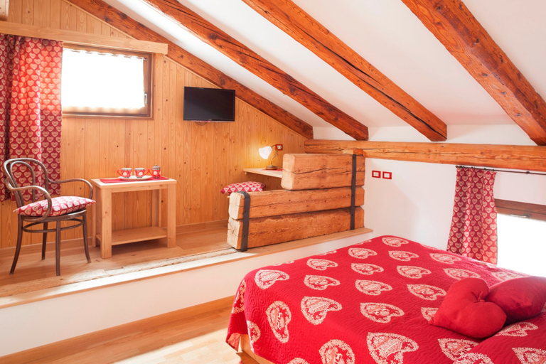 Bedroom 5, Albergo Diffuso Sauris di Sotto, Udine