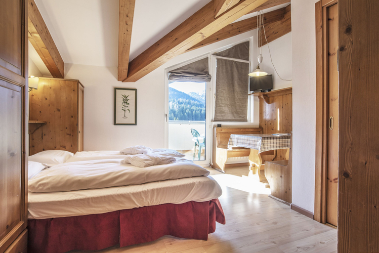 Bedroom 4, Sporting Clubresidence, Trento