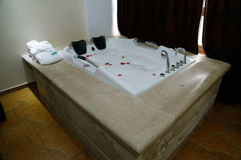 Bathroom 3, Bouery Hotel, Kasrouane