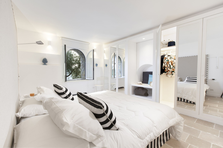 Bedroom 3, Sea Beauty, Napoli