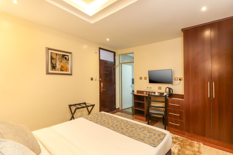 Bedroom 2, DALLAS PREMIERE HOTEL, Nyaribari Chache