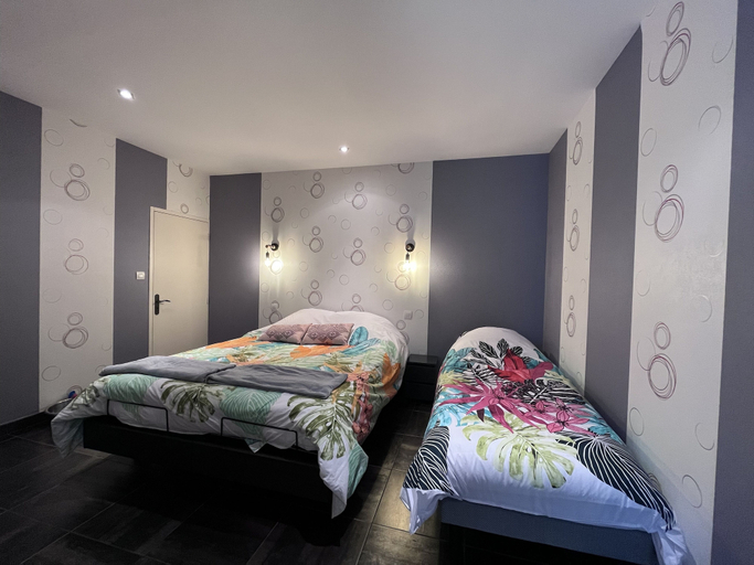 Bedroom 4, Villa de L Eguille, Charente-Maritime