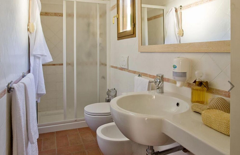 Bathroom 5, Hotel Corallo, Livorno