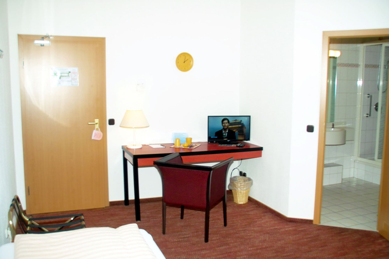 Bedroom 3, Keramik Hotel Rheinsberg, Ostprignitz-Ruppin