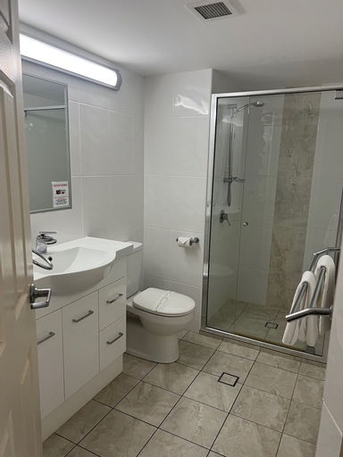 Bedroom 5, White Crest Apartments, Hervey Bay - Pt A