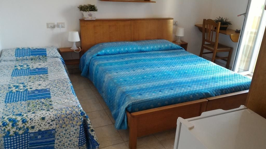 Bedroom 4, B&B Gelsimori, Lecce