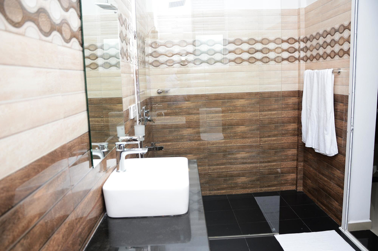 Bathroom 4, Dazzling Villa, K.F.G. & G. Korale