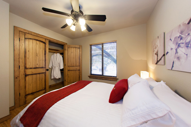 Bedroom 3, 1700 South 2nd, McLennan