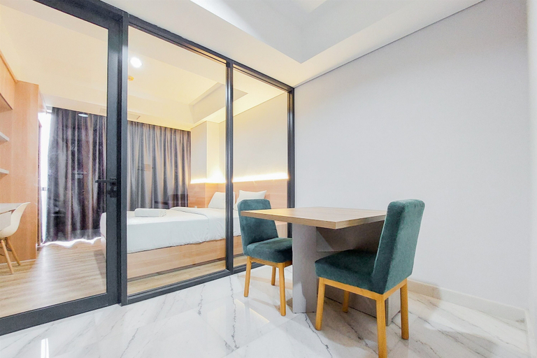 Living room 5, Gorgeous 1Br Apartment At The Smith Alam Sutera, Tangerang