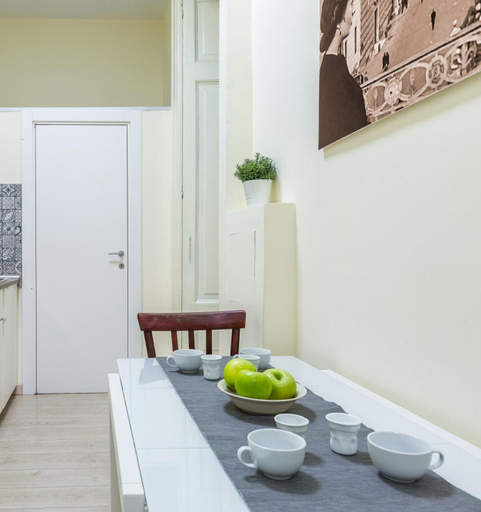 Room 5, Monteoliveto Modern Flat by Wonderful Italy, Napoli