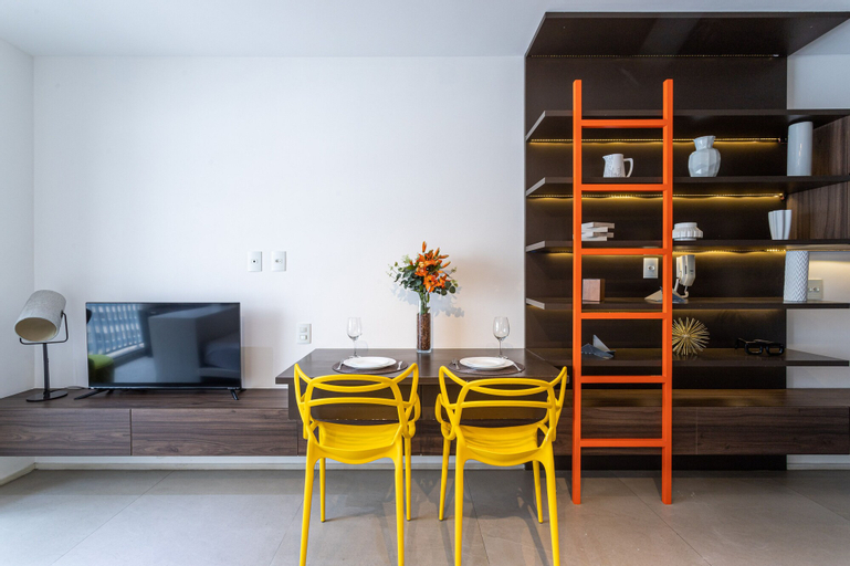 Dining Room 12