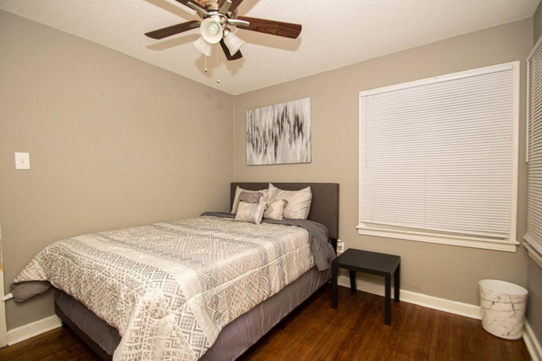 Bedroom 3, Home Sweet Home Bungalow, Pulaski