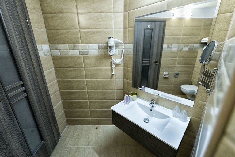 Bathroom, Prestige Boutique Hotel Craiova, Craiova