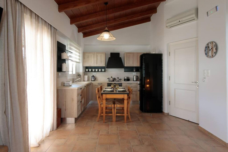 Others 3, Naxos Chalkion Beautiful Detsis House With Jacuzzi, South Aegean