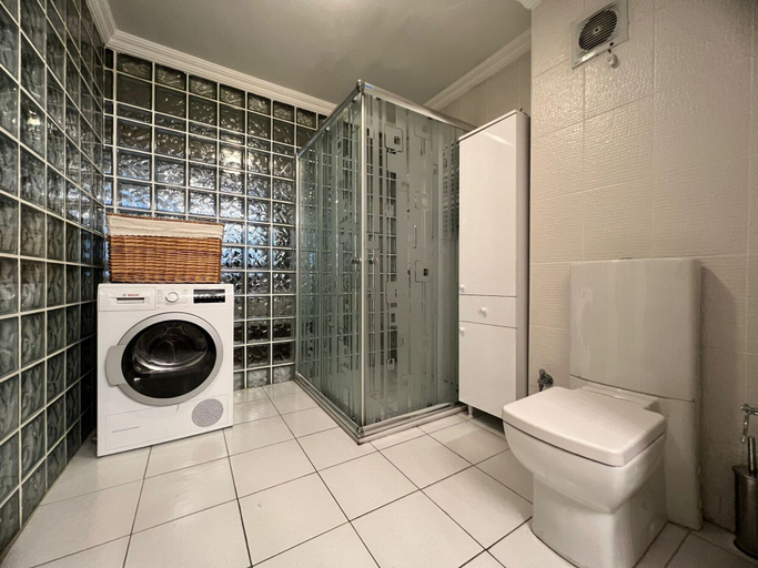 Room 3, Modern Apartment Near Osmanbey Metro Station, Şişli