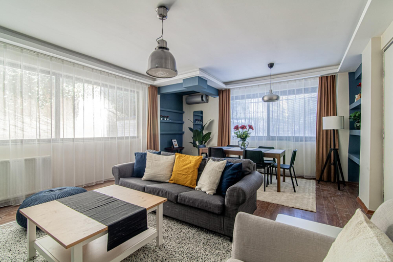 Others 3, Charming Flat With Backyard Close to Zorlu Center, Beşiktaş