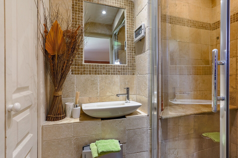 Bathroom 4, Spa Harmonice, Alpes-Maritimes