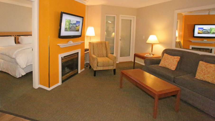 Bedroom 3, Times Square Suites Hotel, Greater Vancouver