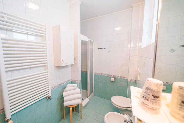 Bathroom 4, Hotel Sole, Venezia