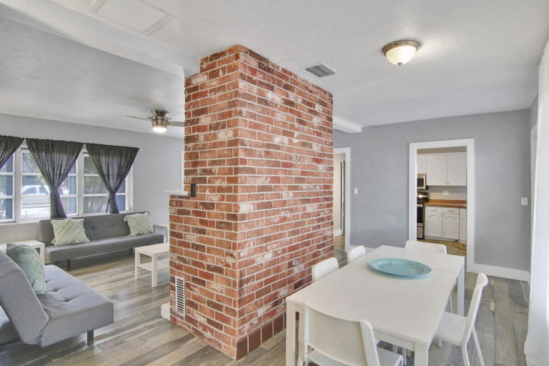 Others 5, Tarpon River Getaway, Broward