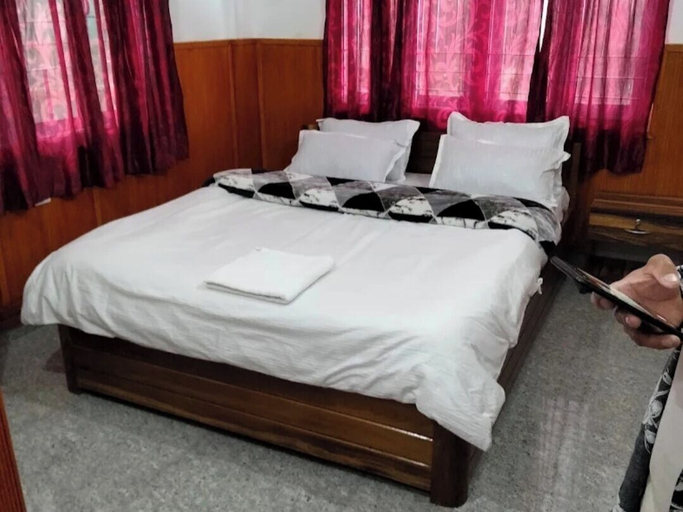 Bedroom 2, Hotel Tawang Regency, Tawang