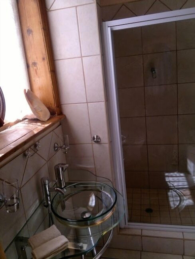 Bathroom 3, Rosenhof Country Lodge, Thabo Mofutsanyane
