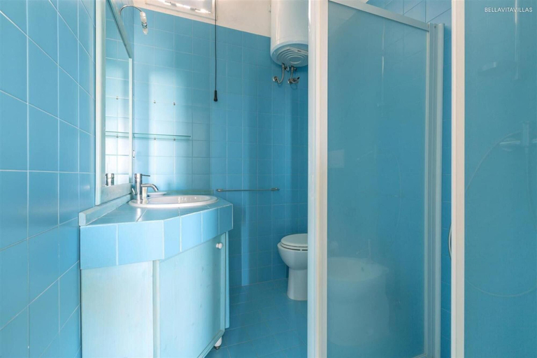 Room 2, 945 Villetta Mil B, Lecce