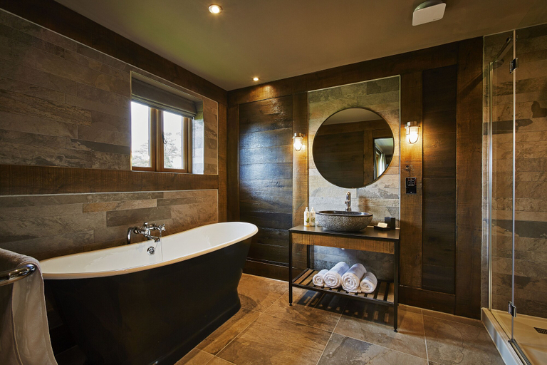 Bathroom 3, The Jack Russell, Hampshire
