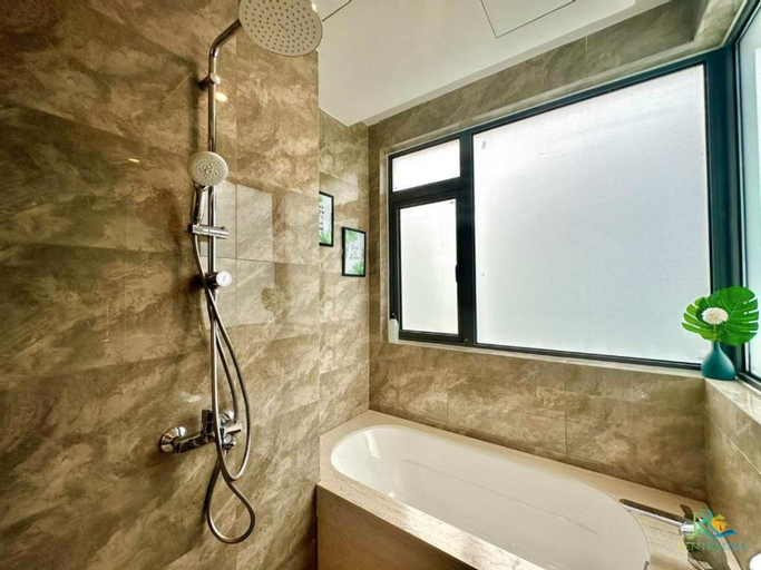 Bathroom 4