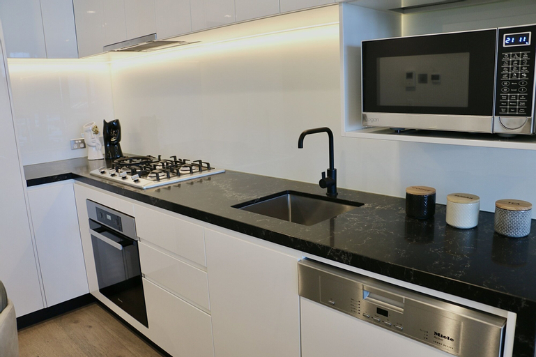 Dining Room 10