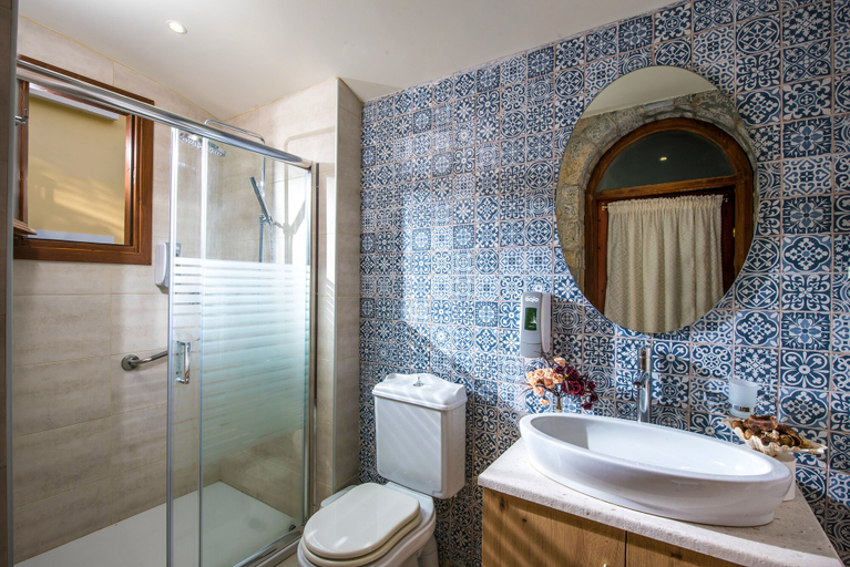 Bathroom 5, W Suites Annex by Estia, Crete