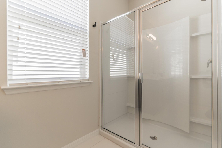 Bathroom 4, 9004srl-solara, Osceola