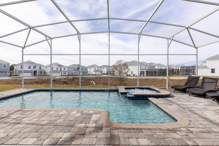 Sport & Beauty, 8910sid-the Retreat at Championsgate, Osceola