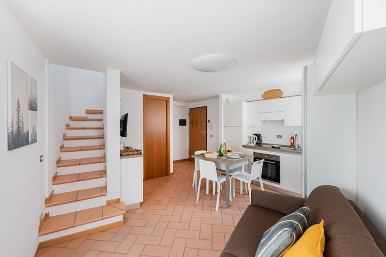 Room 5, Lemon House 2 Apartment by Wonderful Italy, Brescia
