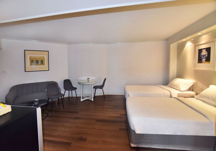 Bedroom 13