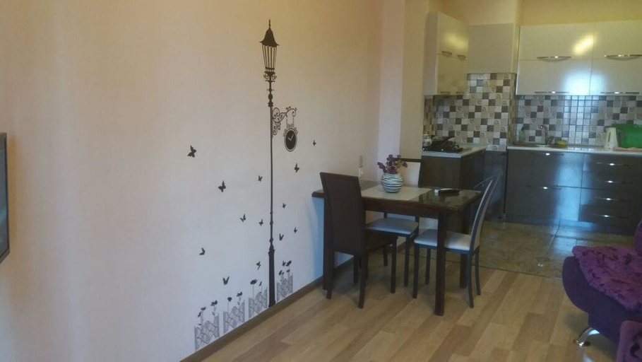 Others 4, DIVAs apartaments, Tbilisi