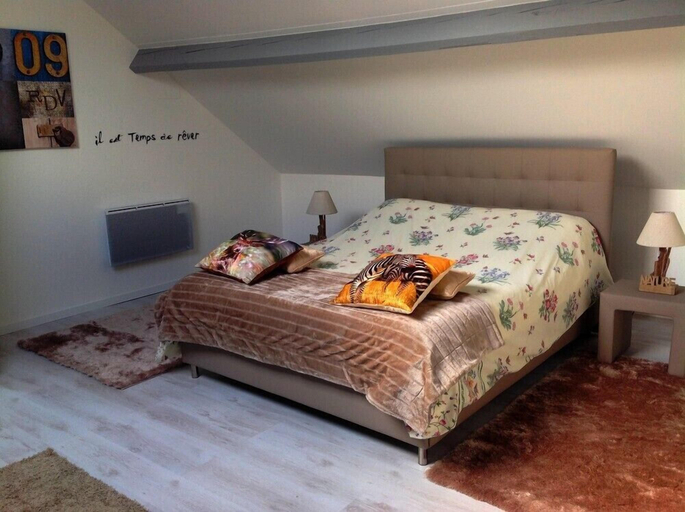 Bedroom 4, La Chaiserie, Nord