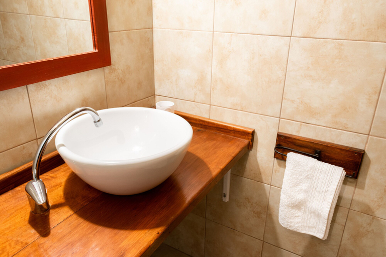 Bathroom 4, Paraiso Patagonico Bungalows and Apart, Lago Argentino