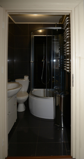 Bathroom 4, Pałac Dąbrowa Górnicza, Dąbrowa Górnicza